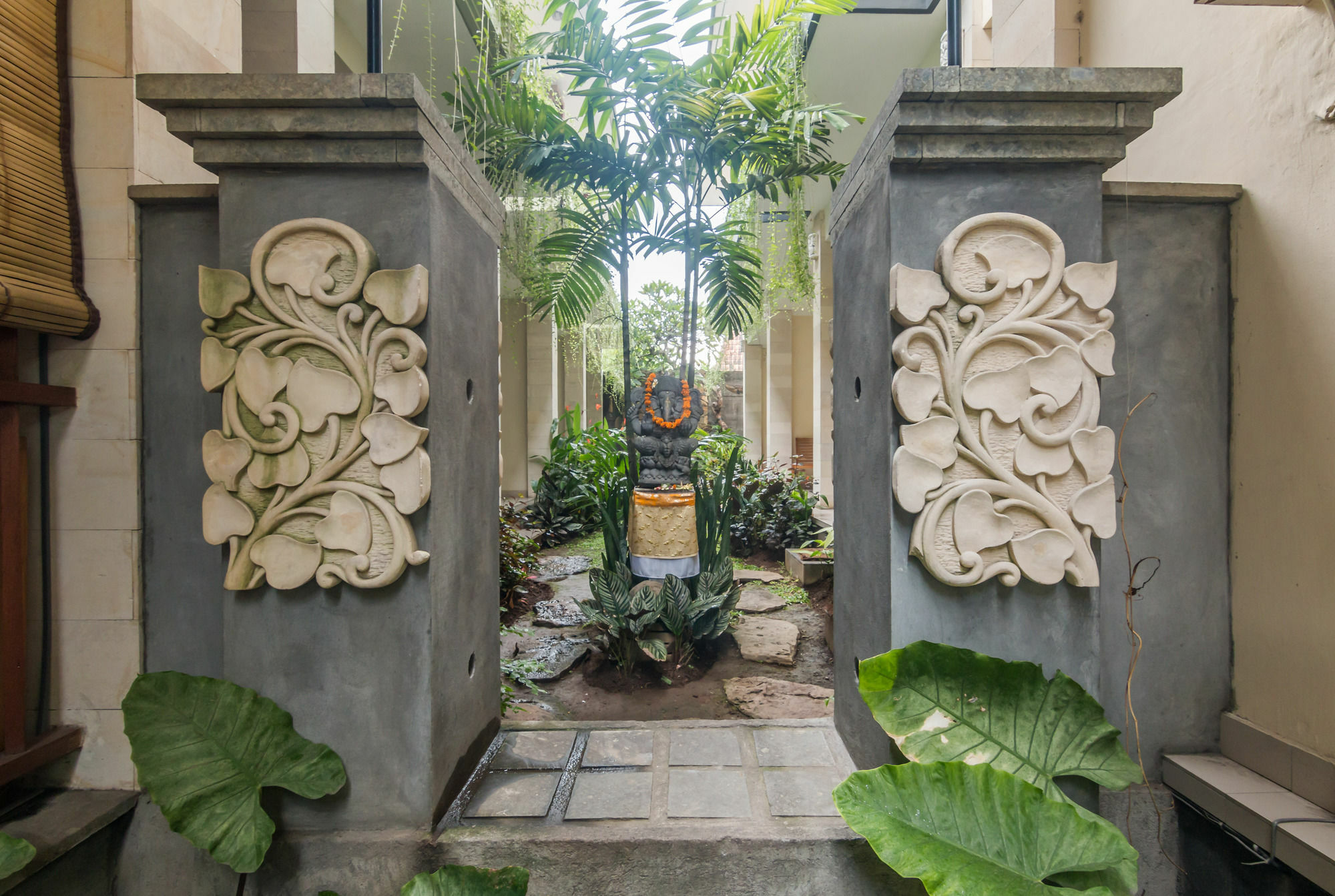 Zen Rooms Ubud Pengosekan 1 Exterior photo